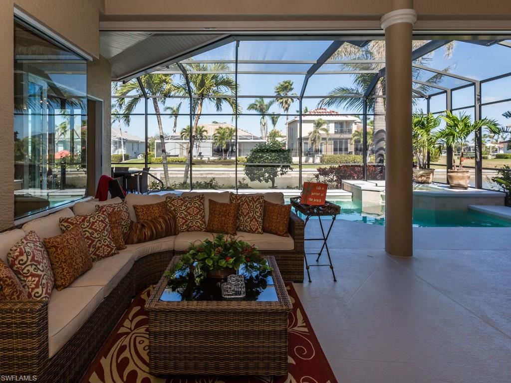 MARCO BEACH - Residential