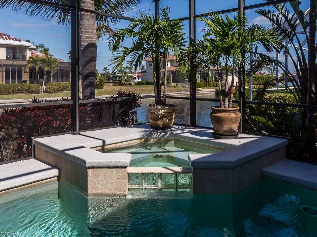 MARCO BEACH - Residential