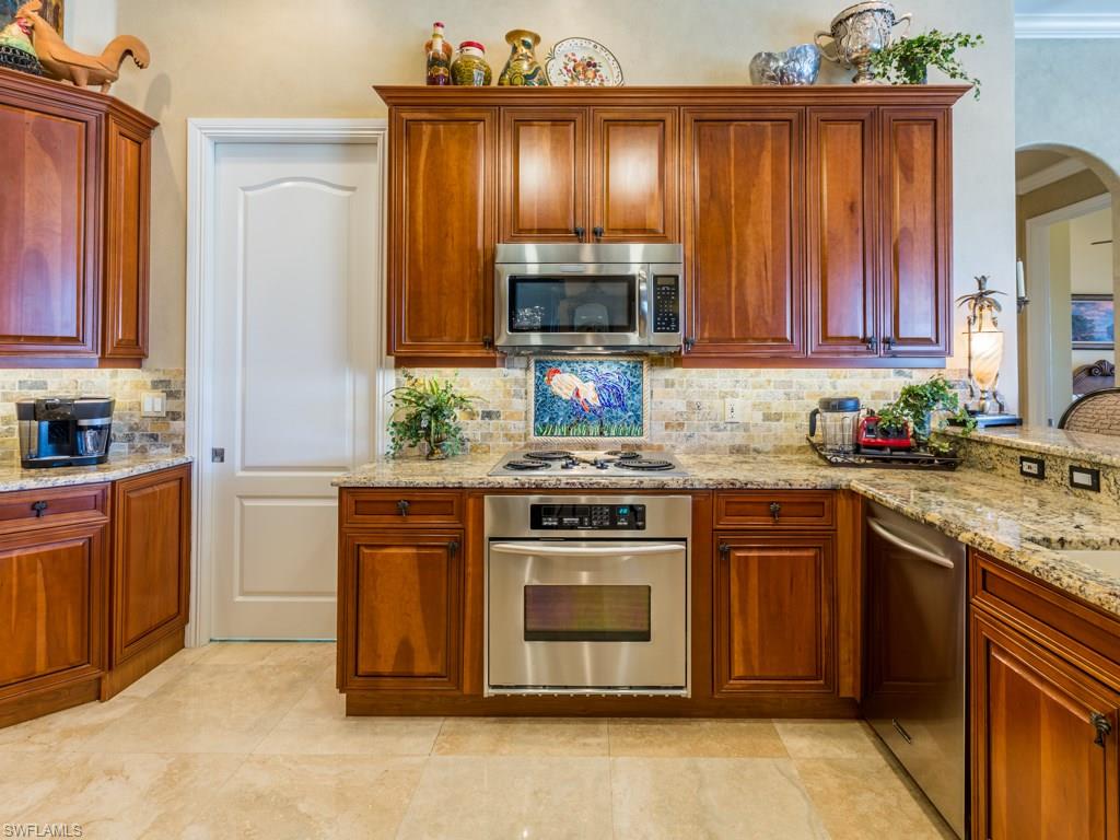 MARCO BEACH - Residential