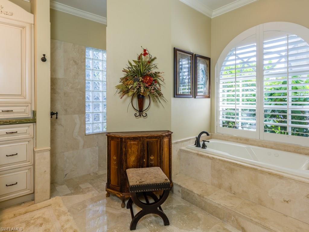 MARCO BEACH - Residential