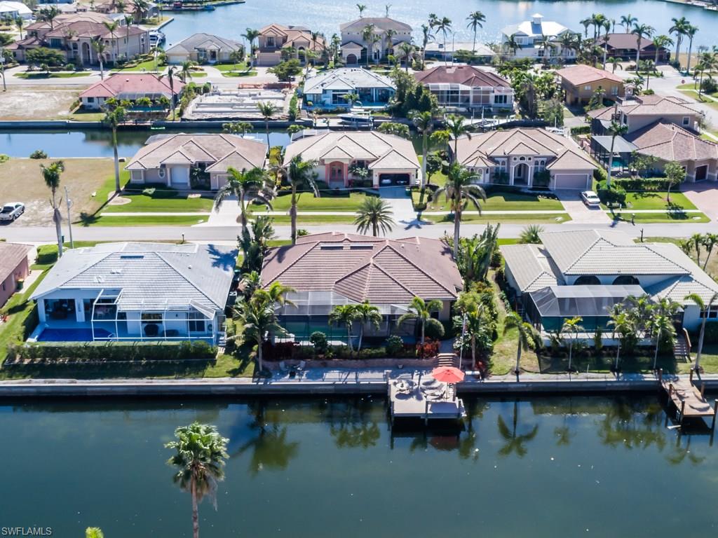 MARCO BEACH - Residential