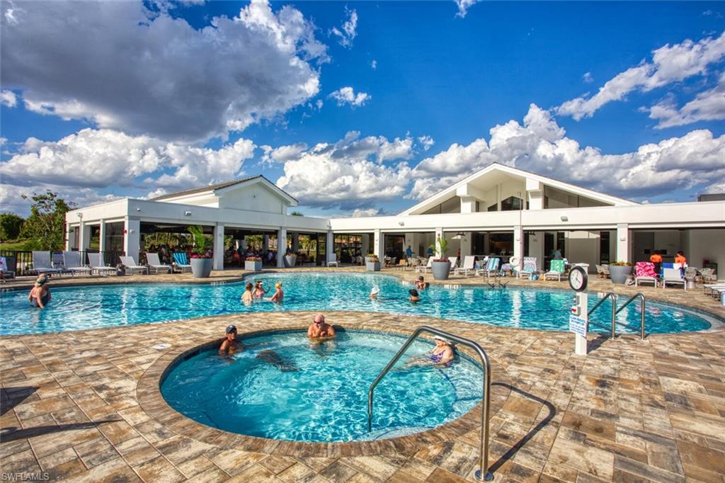 FAIRWAY ISLES - Residential