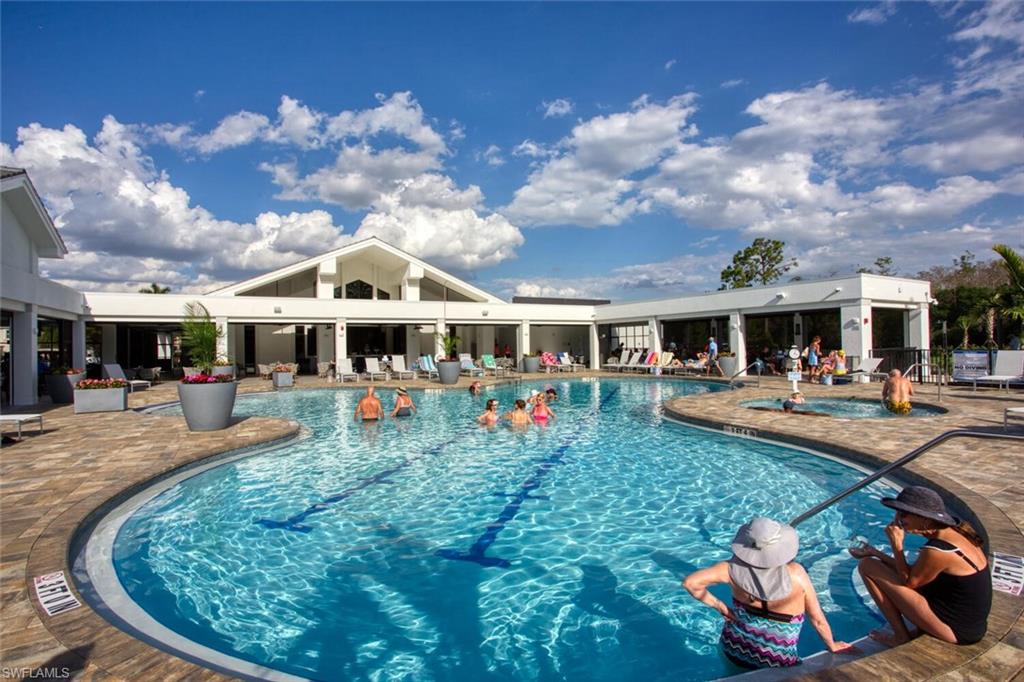 FAIRWAY ISLES - Residential