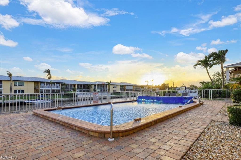 VILLA GRANDE - Residential