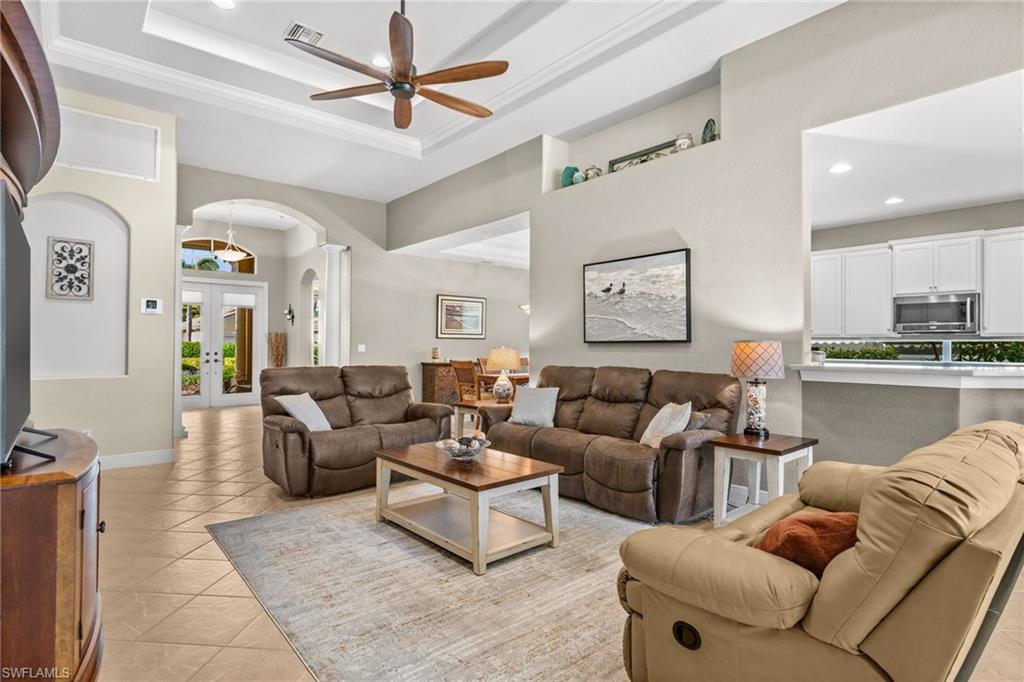 BELLE LAGO - Residential