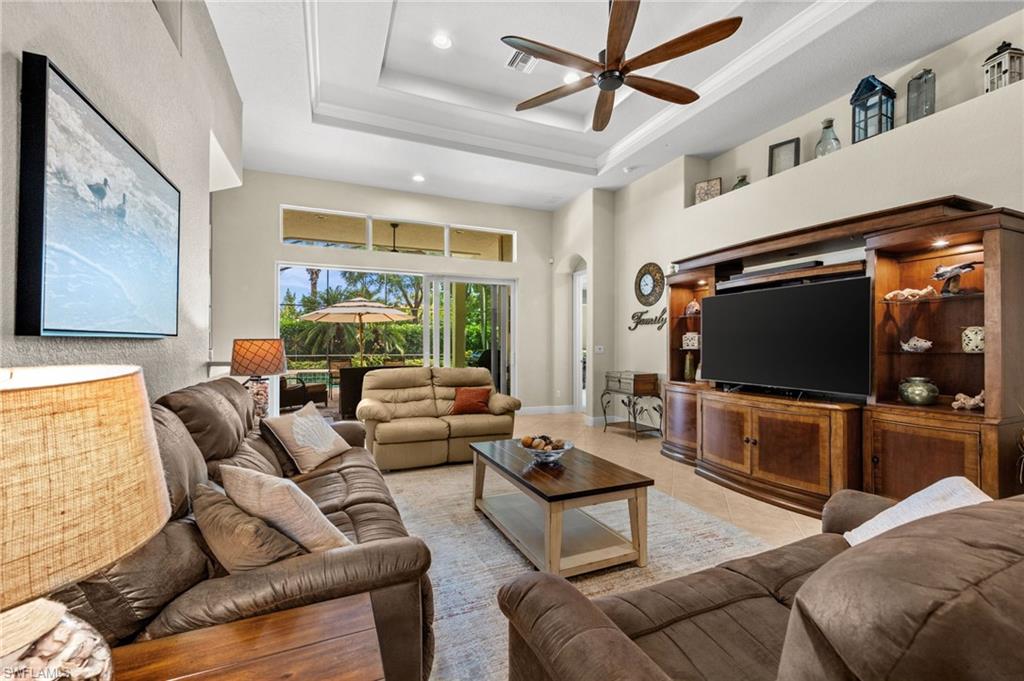 BELLE LAGO - Residential