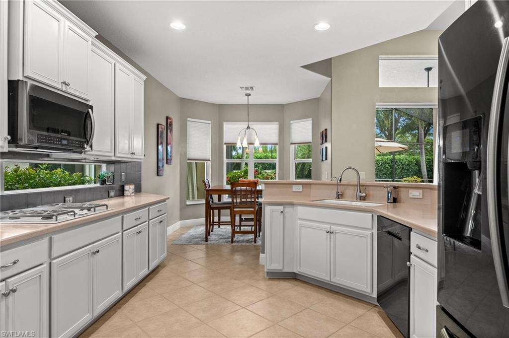 BELLE LAGO - Residential