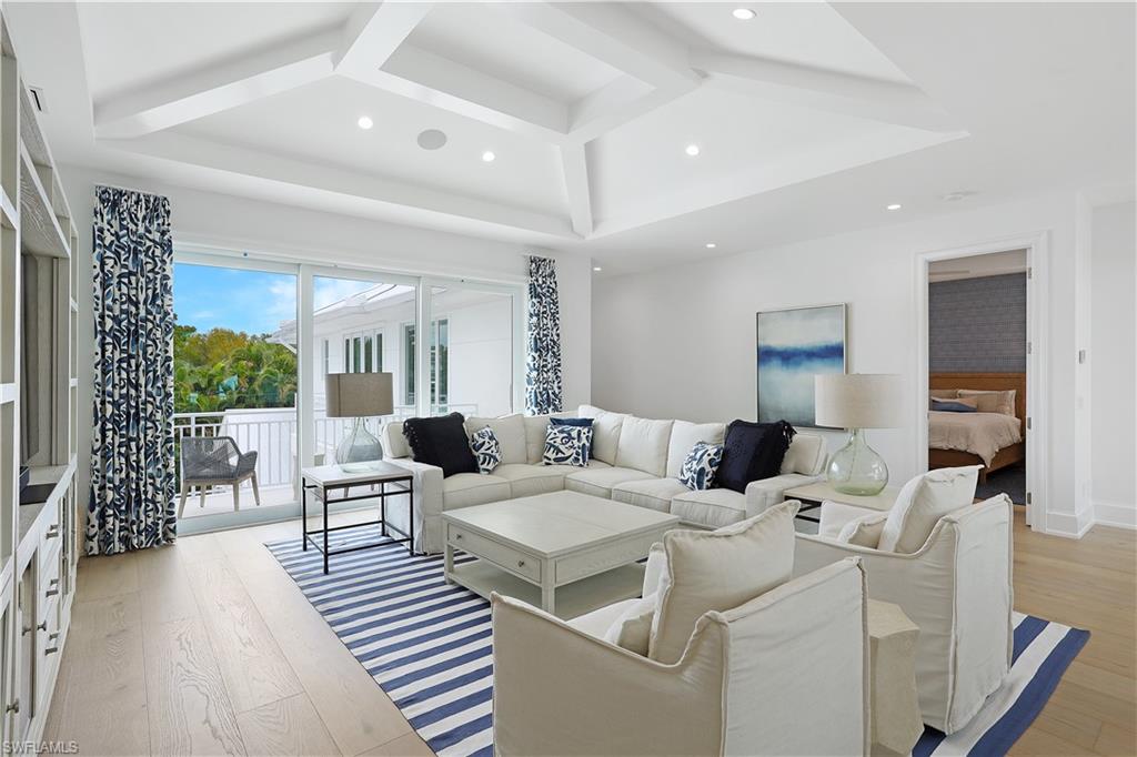 OLDE NAPLES - Residential