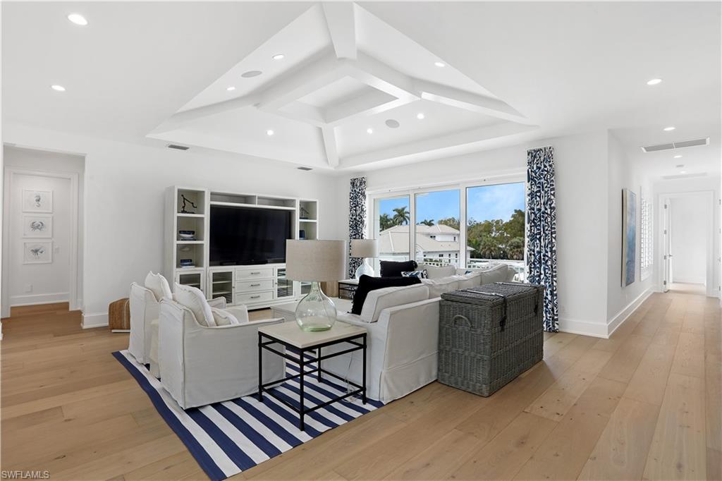 OLDE NAPLES - Residential