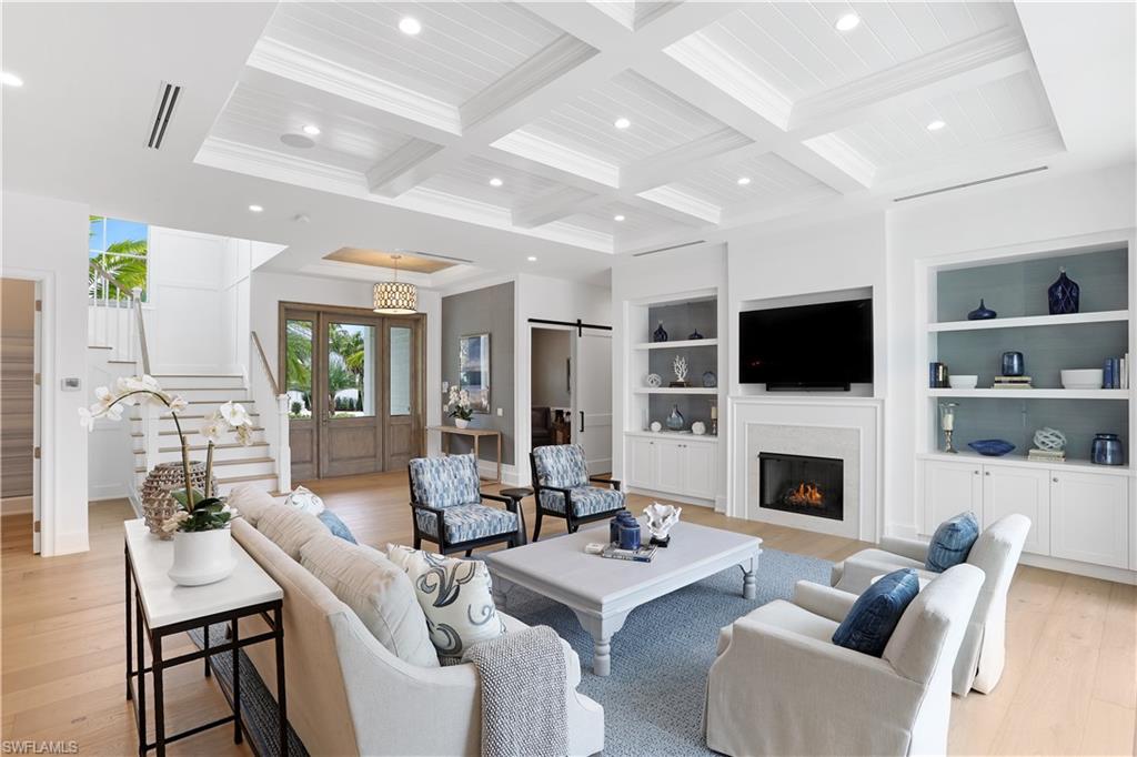 OLDE NAPLES - Residential