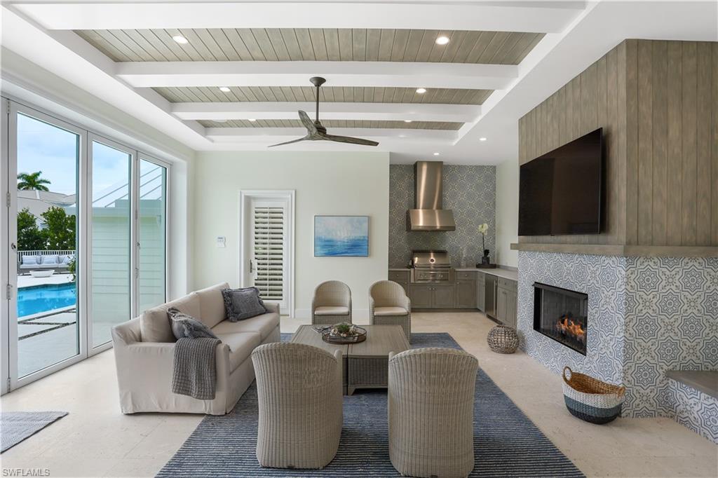 OLDE NAPLES - Residential