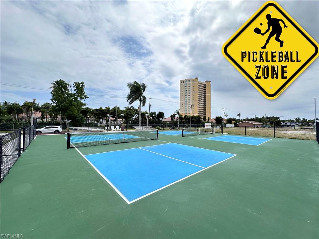 PALMETTO PALMS R V - Land