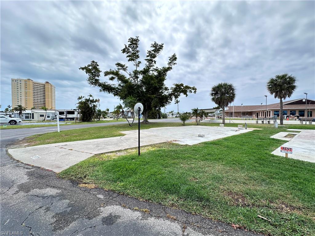 PALMETTO PALMS R V - Land