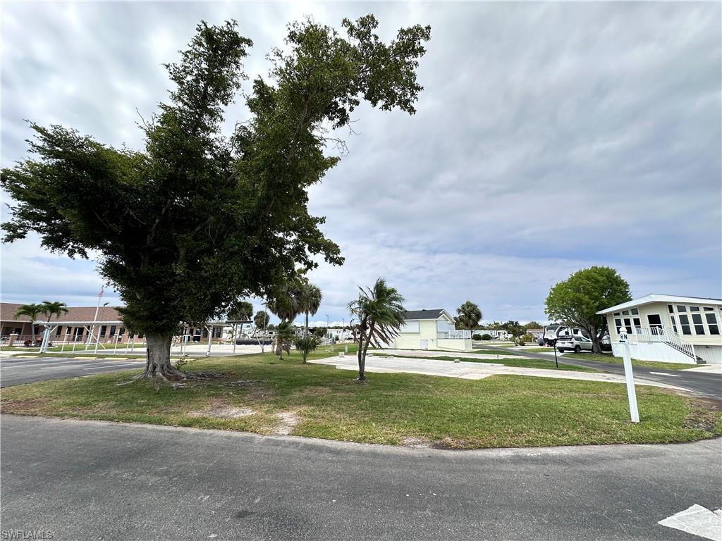 PALMETTO PALMS R V - Land