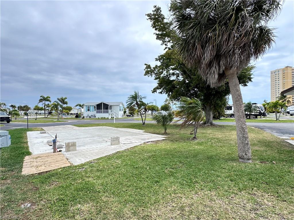 PALMETTO PALMS R V - Land