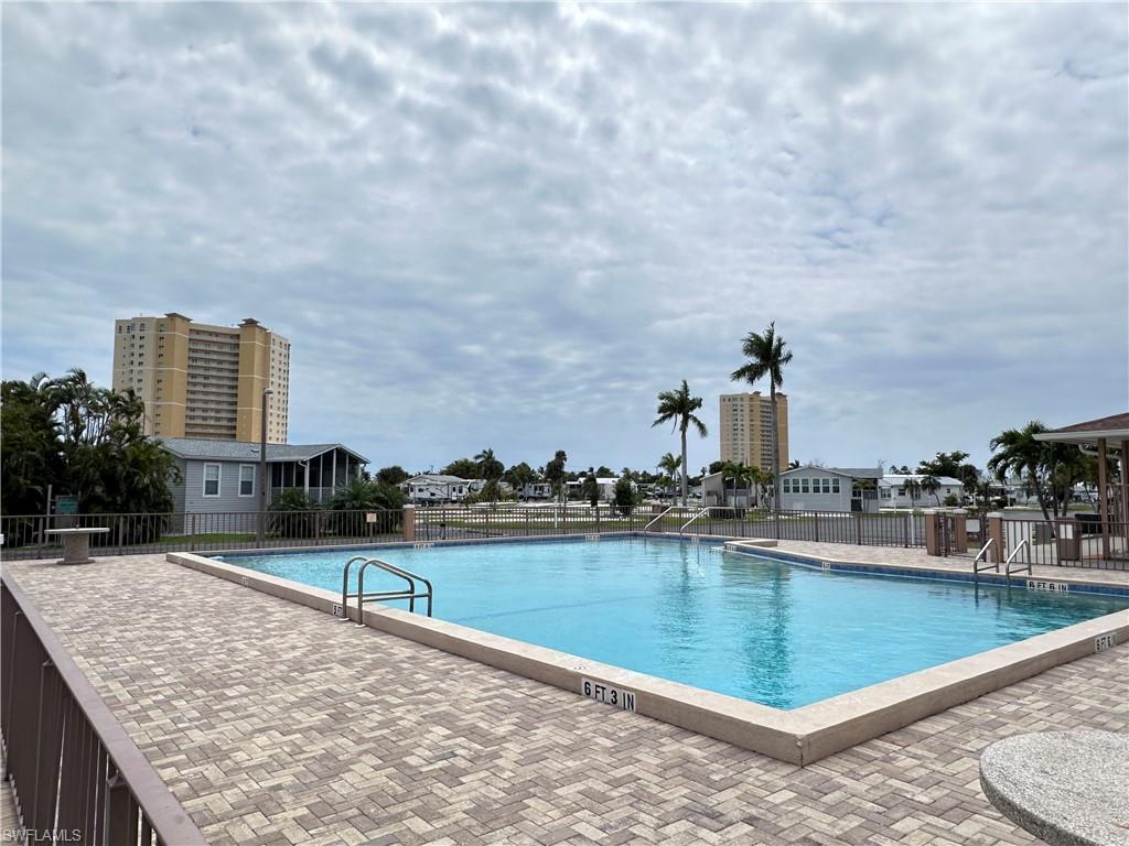 PALMETTO PALMS R V - Land