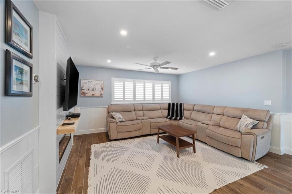 NATOMA PARK - Residential