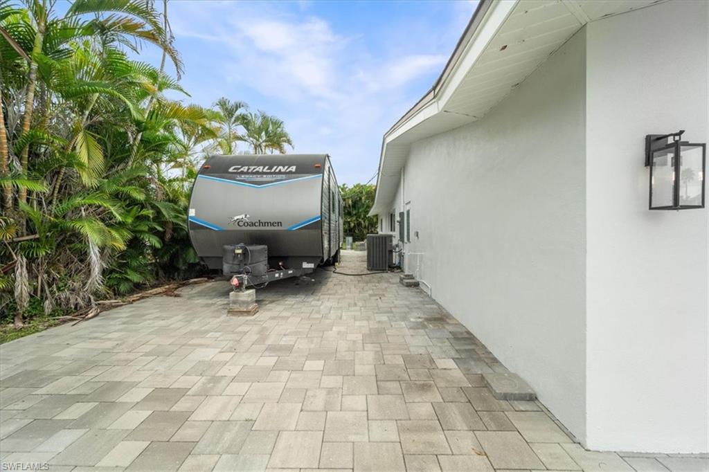 NATOMA PARK - Residential