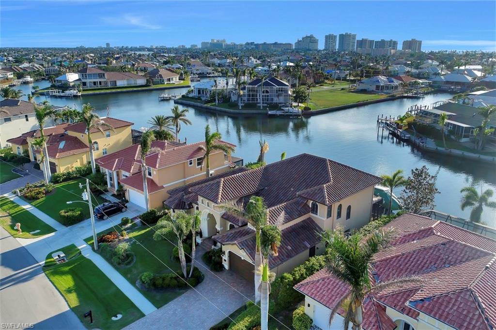 MARCO BEACH - Residential