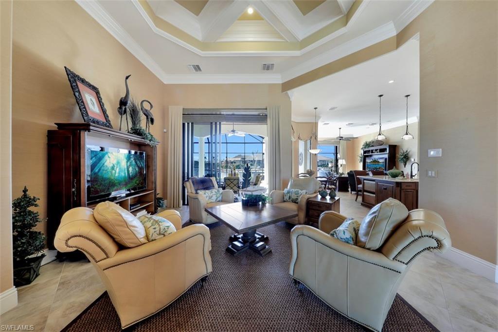 MARCO BEACH - Residential