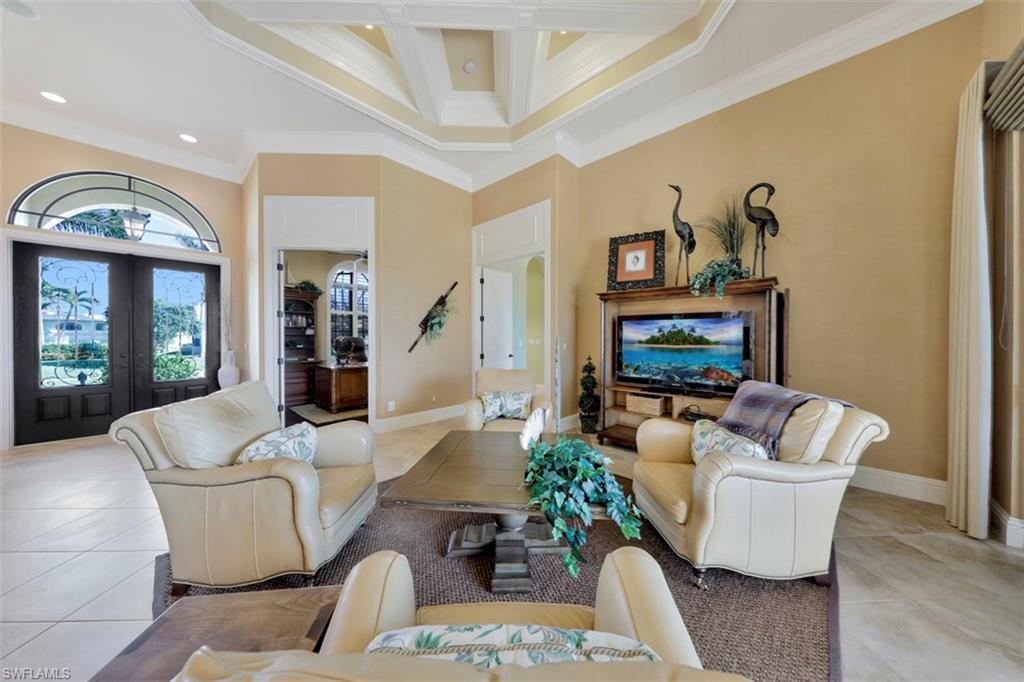 MARCO BEACH - Residential