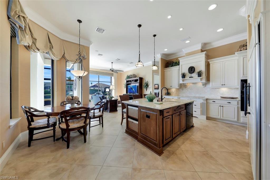 MARCO BEACH - Residential