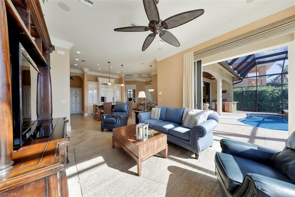 MARCO BEACH - Residential