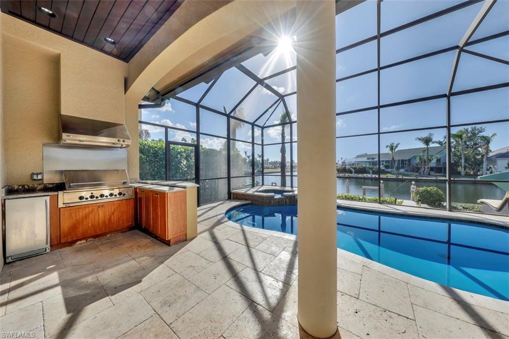 MARCO BEACH - Residential