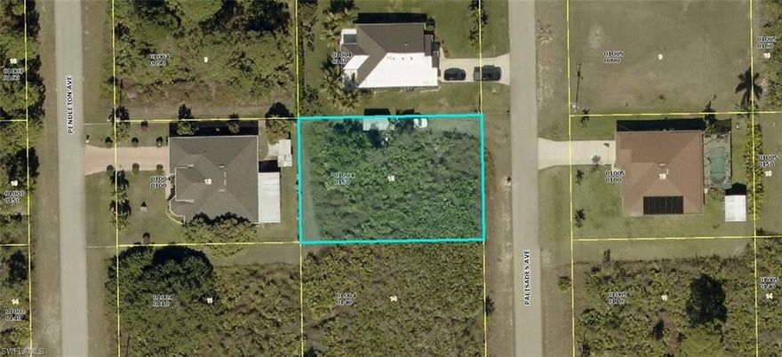 Enjoy wide open skies, room to breathe, and all the perks of nearby shopping, schools, parks, and much more. 
With easy road access, you're just one step away from turning your ideas of building a home into a reality. Don't miss out on this golden opportunity. Lots like this don't stay avaiable for long!