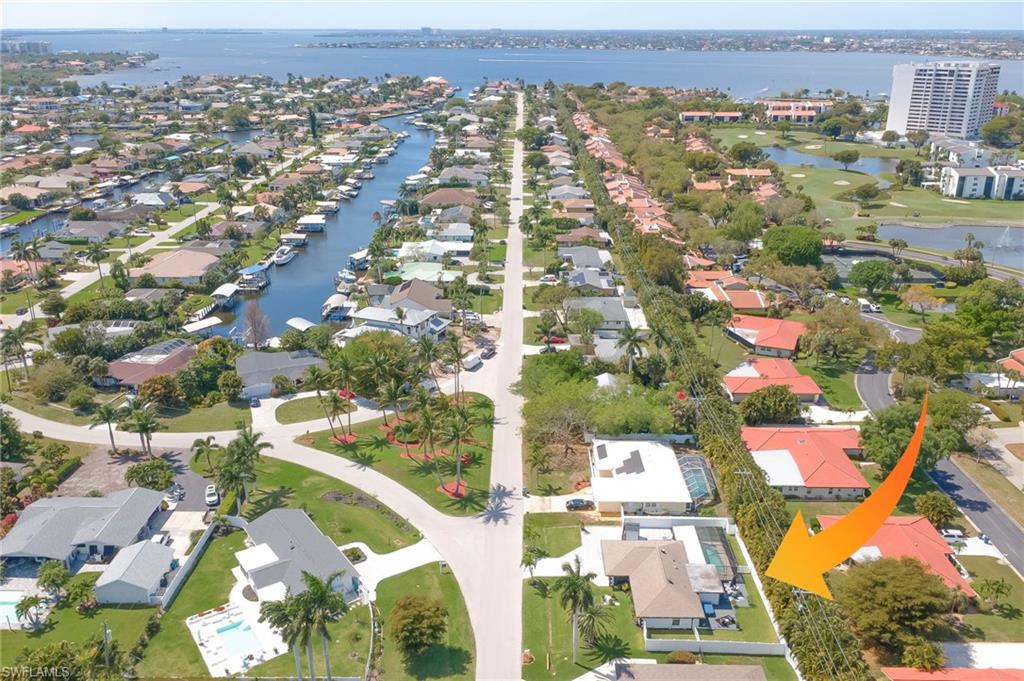 TOWN AND RIVER - Residential