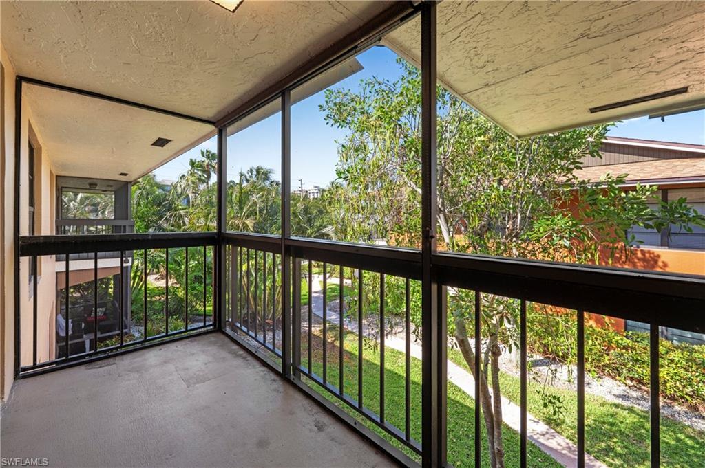 MARINER APTS MARCO ISLAND - Residential