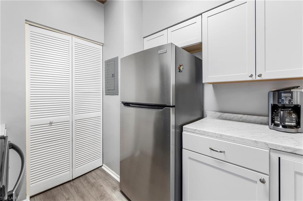 MARINER APTS MARCO ISLAND - Residential