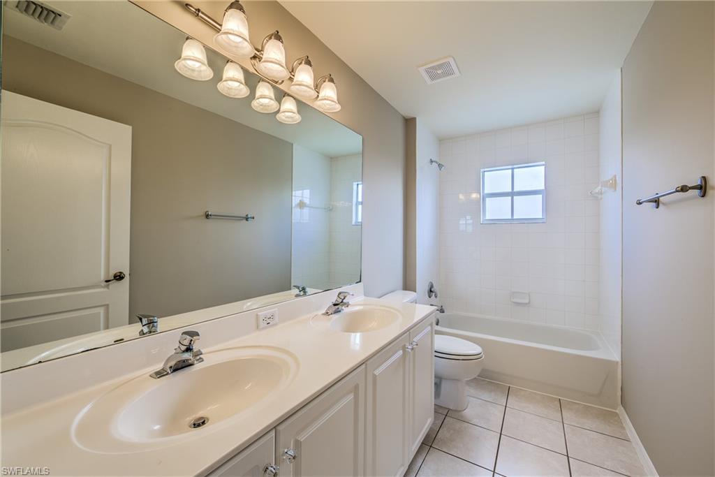 STONEYBROOK - Residential