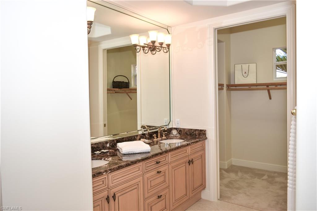 AVELLINO ISLES - Residential