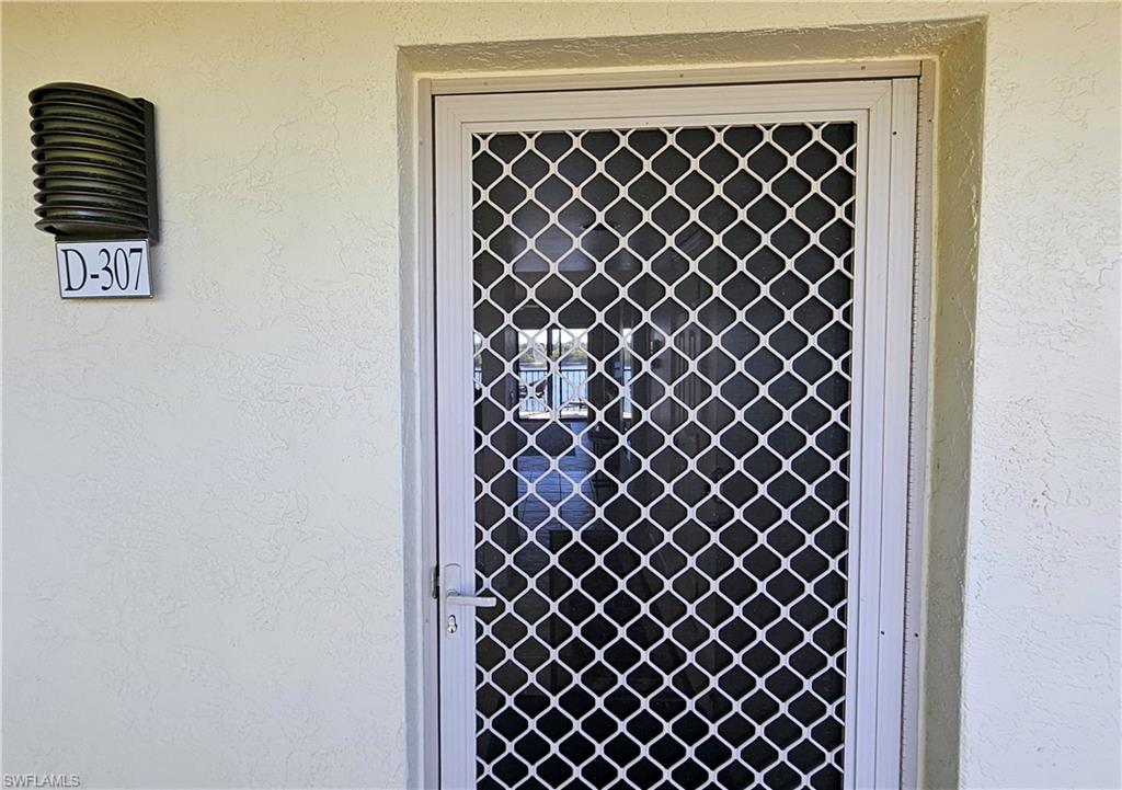 BAY POINTE YACHT & RACQUET CLUB - Residential