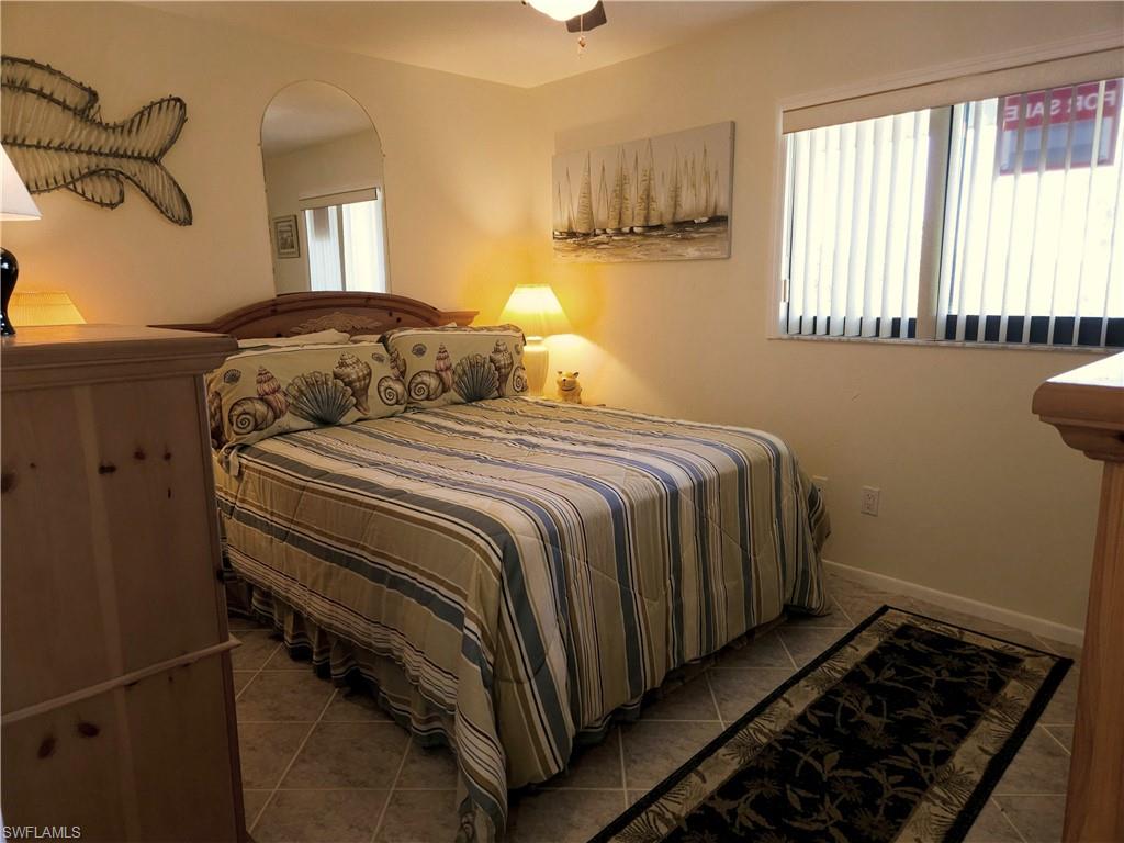 BAY POINTE YACHT & RACQUET CLUB - Residential