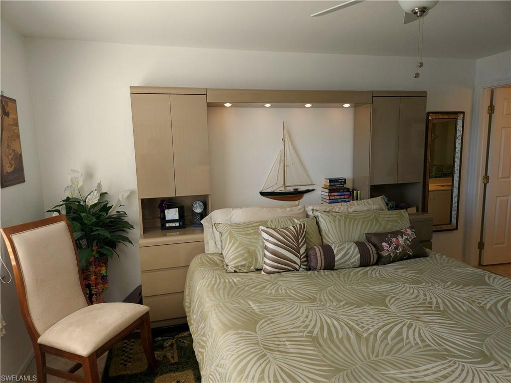 BAY POINTE YACHT & RACQUET CLUB - Residential