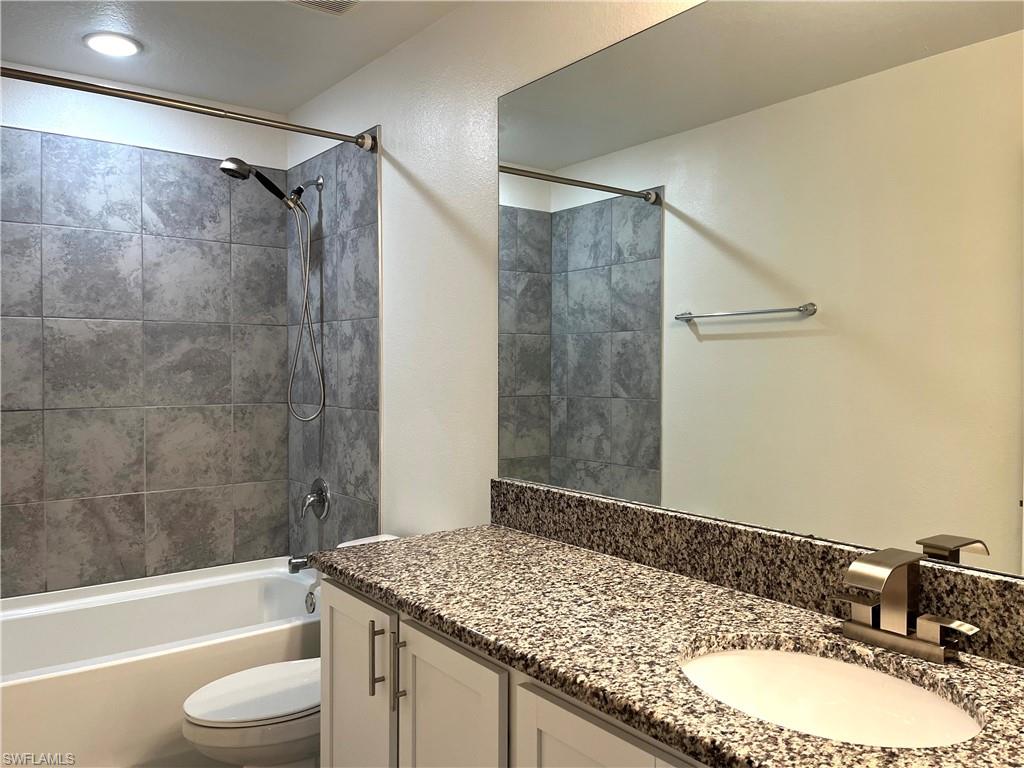 BAYSHORE COMMONS - Residential Lease