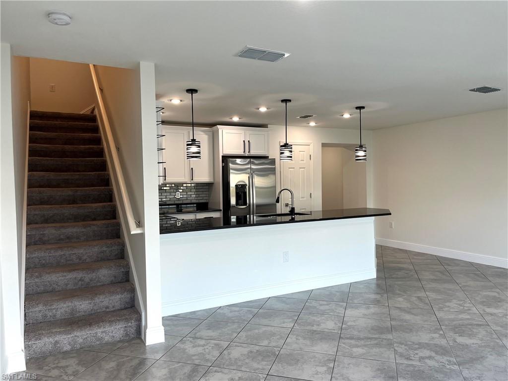 BAYSHORE COMMONS - Residential Lease