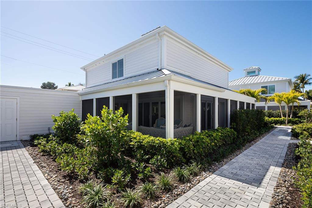 PALM COURT - Residential