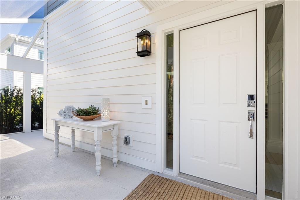 PALM COURT - Residential