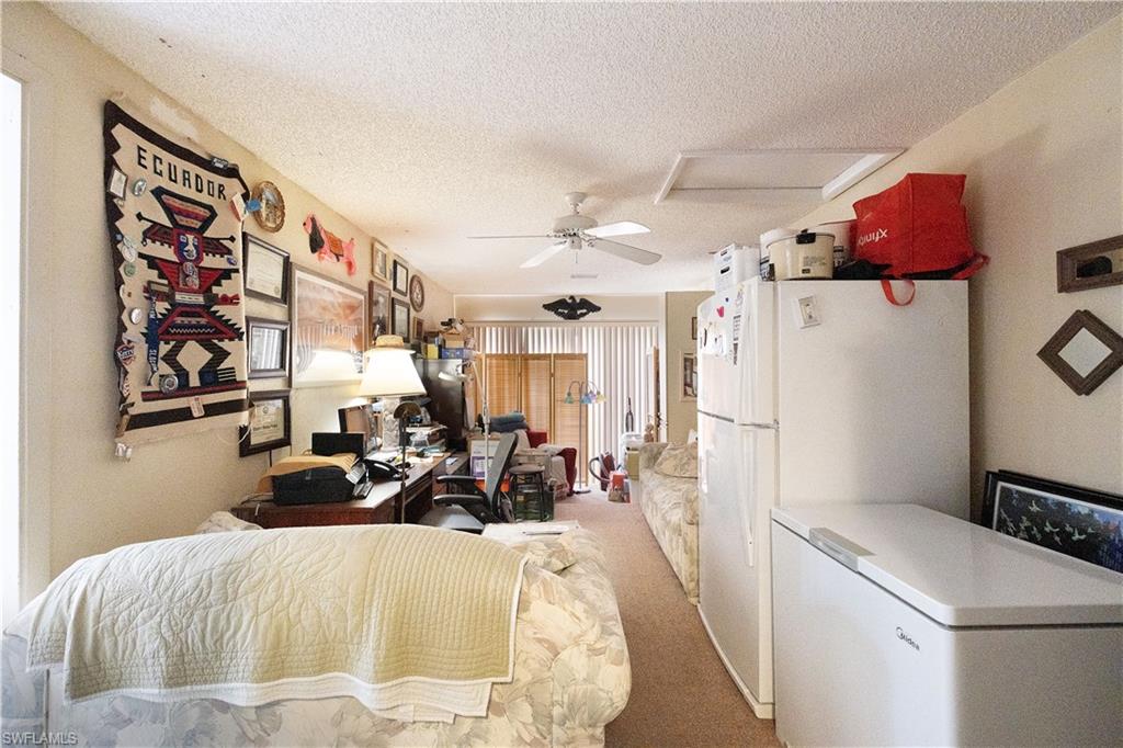 NAPLES TWIN LAKES - Residential