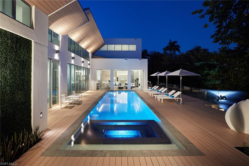 AQUALANE SHORES - Residential