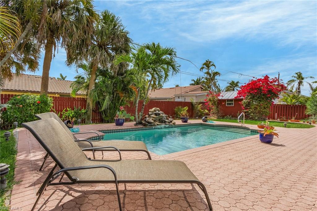 ARROYAL HEIGHTS - Residential