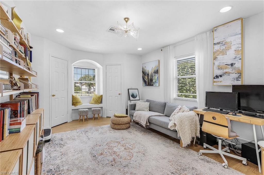 ARROYAL HEIGHTS - Residential