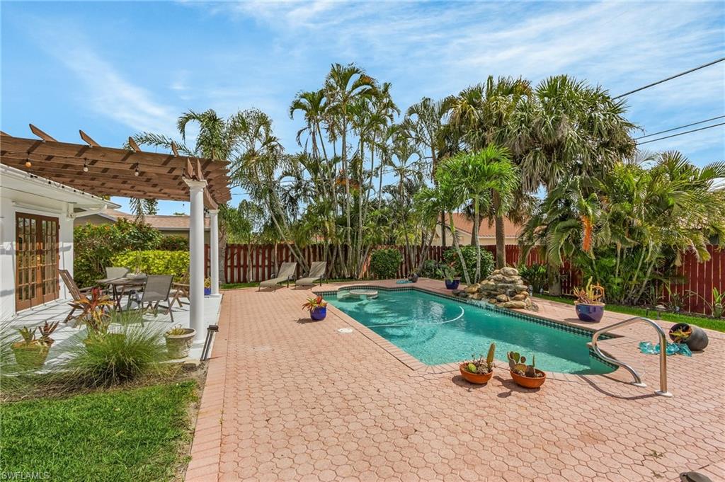 ARROYAL HEIGHTS - Residential