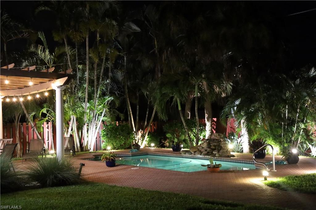 ARROYAL HEIGHTS - Residential