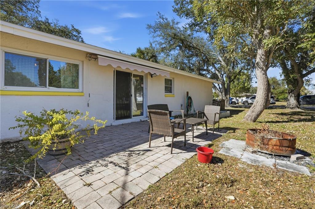 FORT MYERS SHORES - Residential