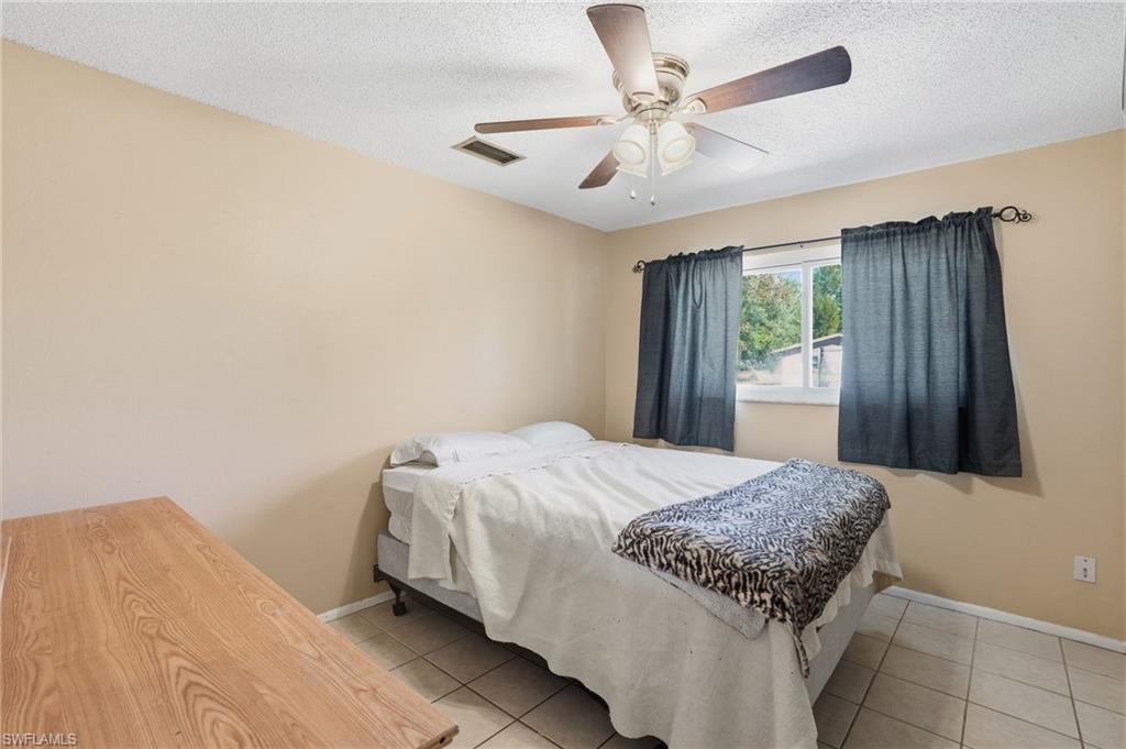 FORT MYERS SHORES - Residential