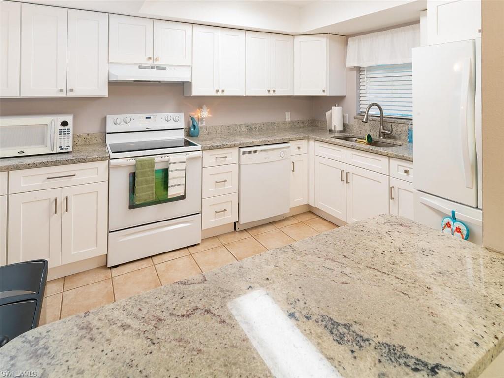 BONITA FARMS - Residential